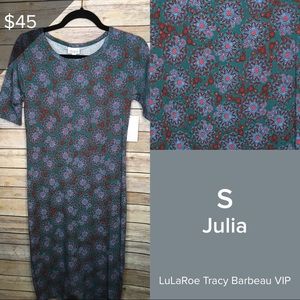 NWT LuLaRoe Small Julia Dress